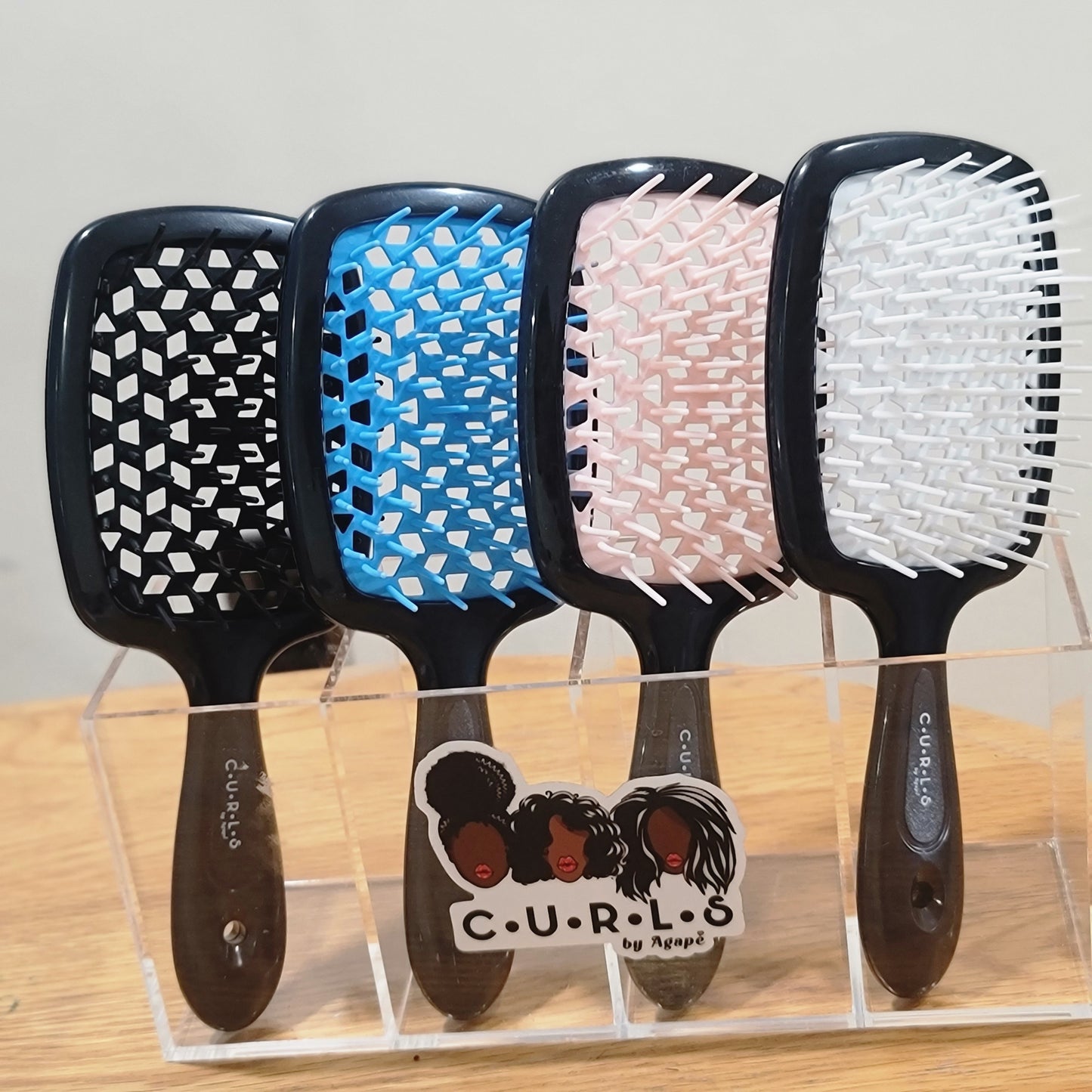 Detangling brush